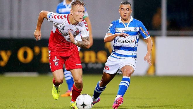 在现代足球 在现代足球