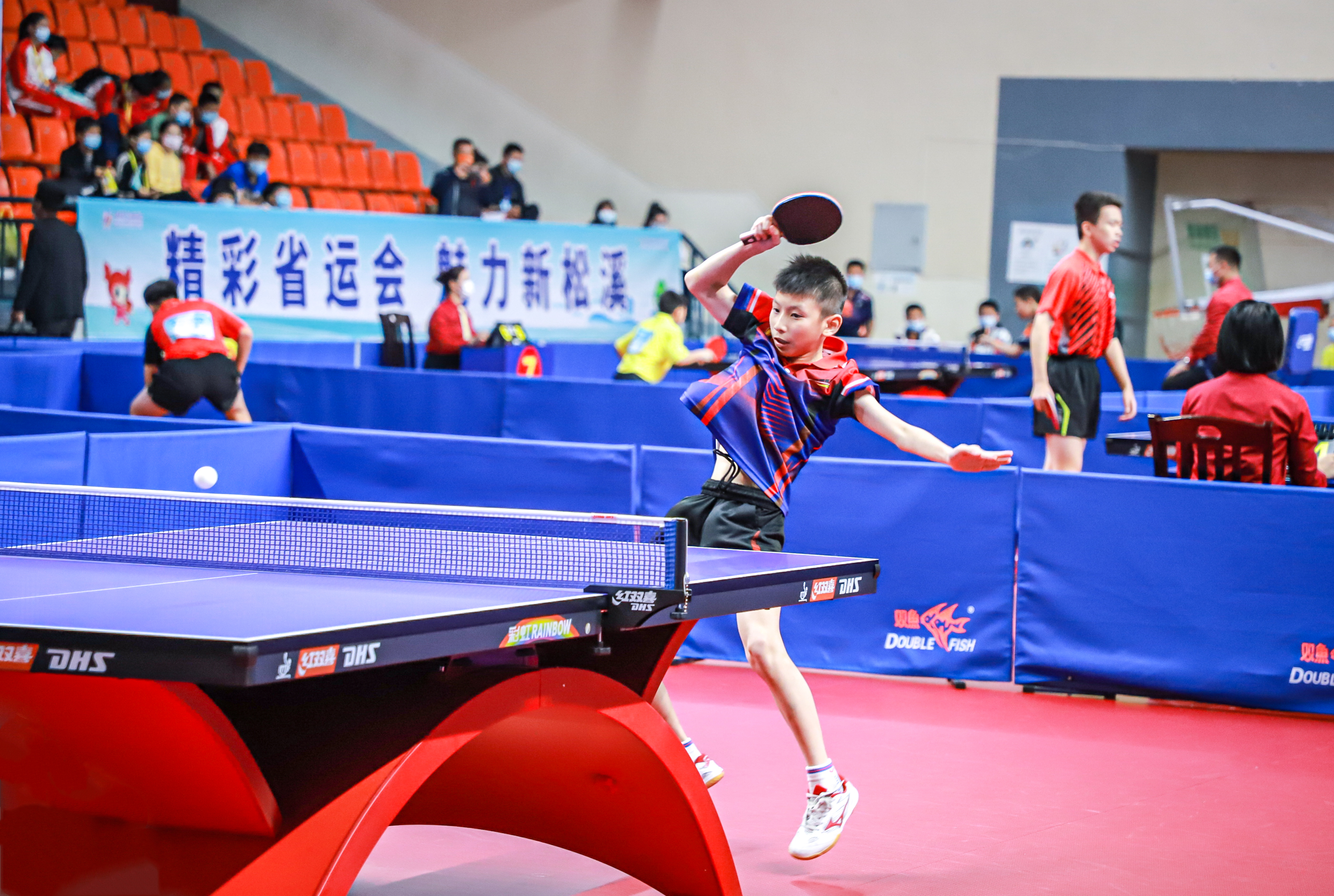 他已经展现 他已经展现