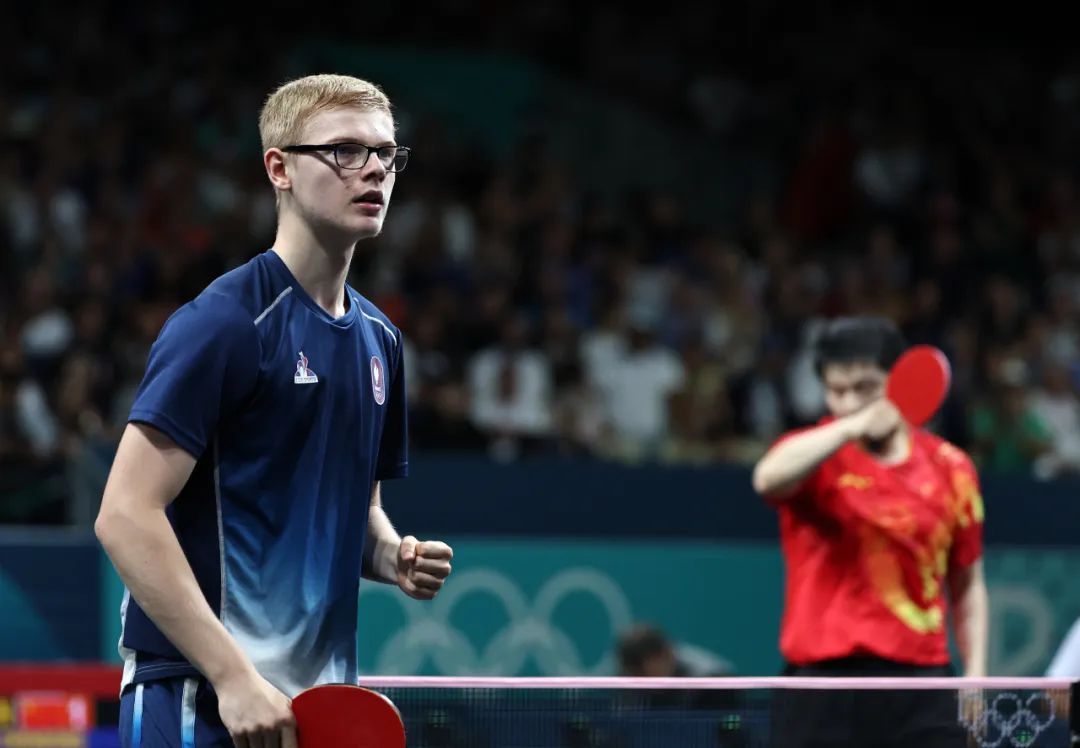 能听两面 能听两面