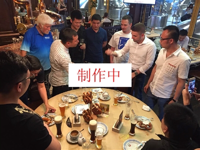 盖与背身出